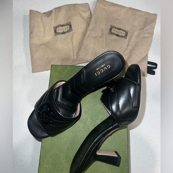 NWT Gucci Marmont Quilted Mule Sandals - Picture 2 of 3